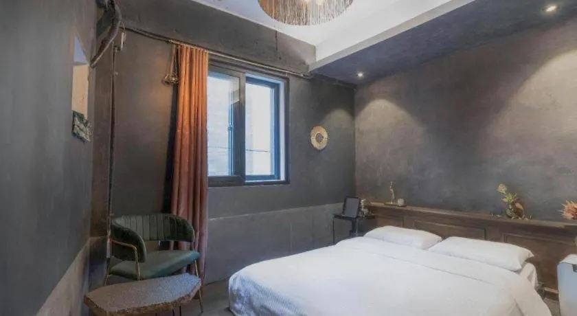 Hotel Elephant Μπουσάν 3*,